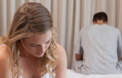10 Signs of Infidelity in a Woman